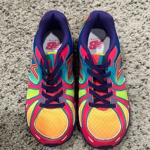 Little kids size 1 New Balance tennis shoes never worn